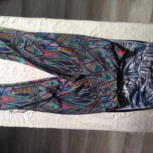 Avia athletic leggings bundle size Medium